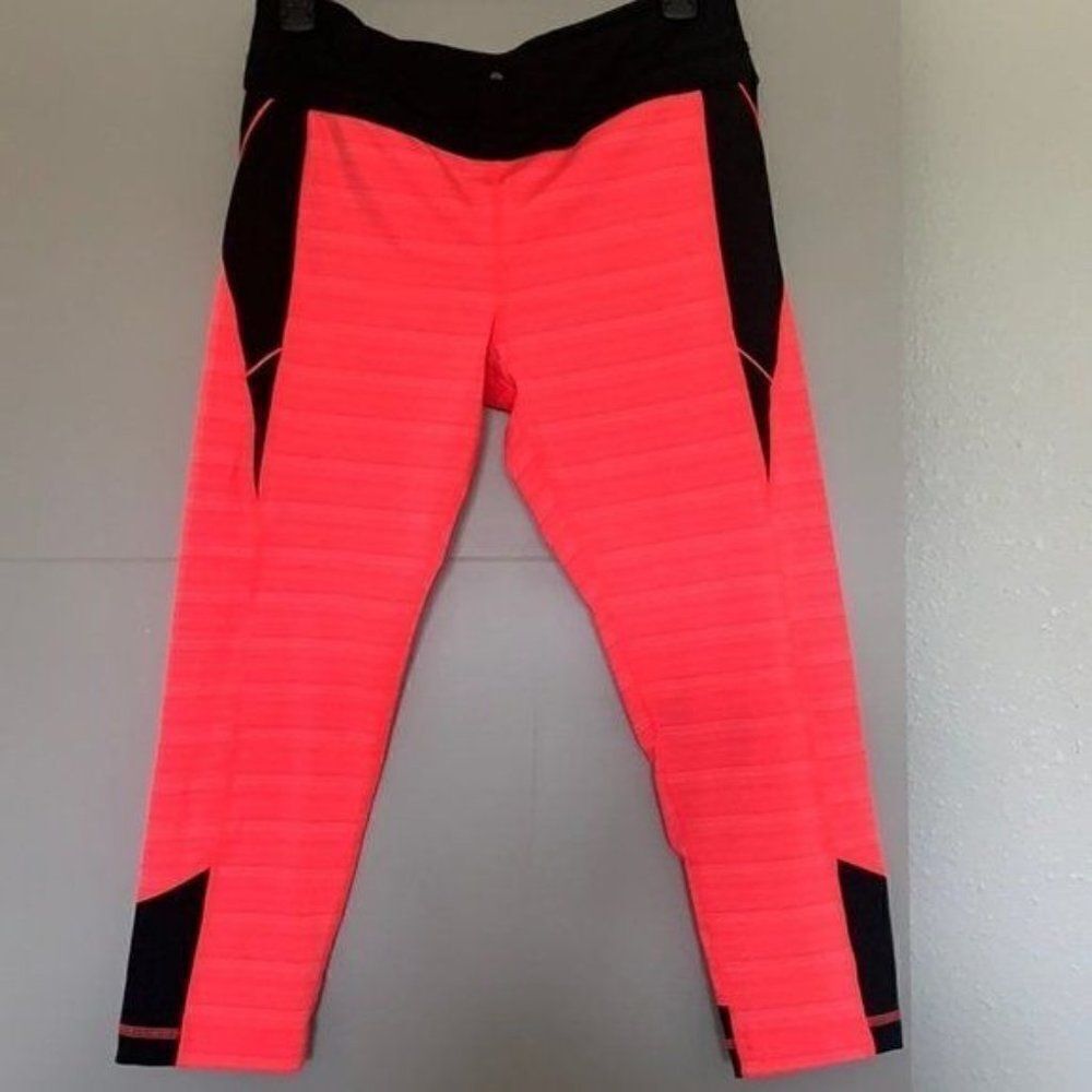 90 Degree Neon Coral Capri Leggings Size L